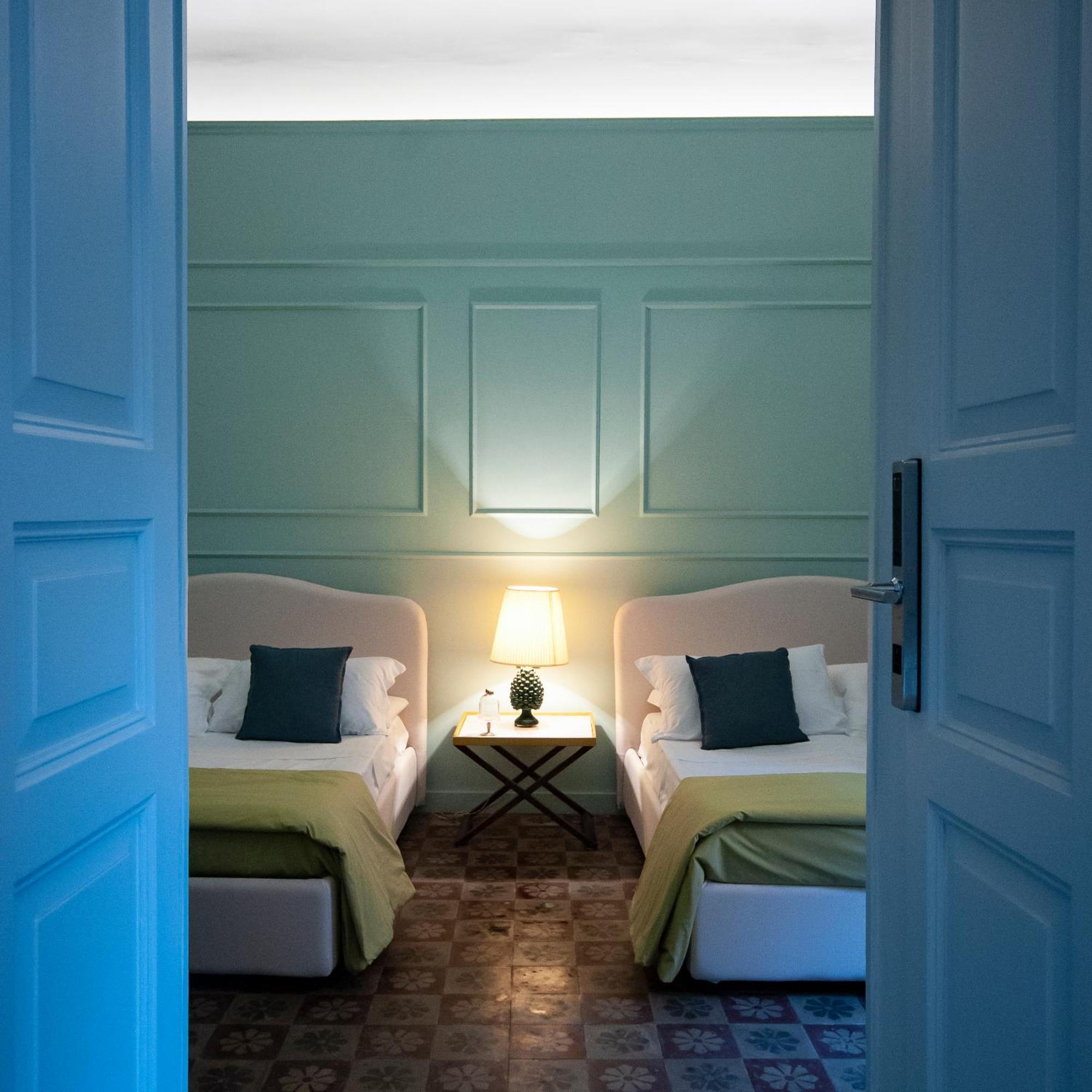 I PRINCIPI di CASADOR HOUSE HOTEL Milazzo Bagian luar foto